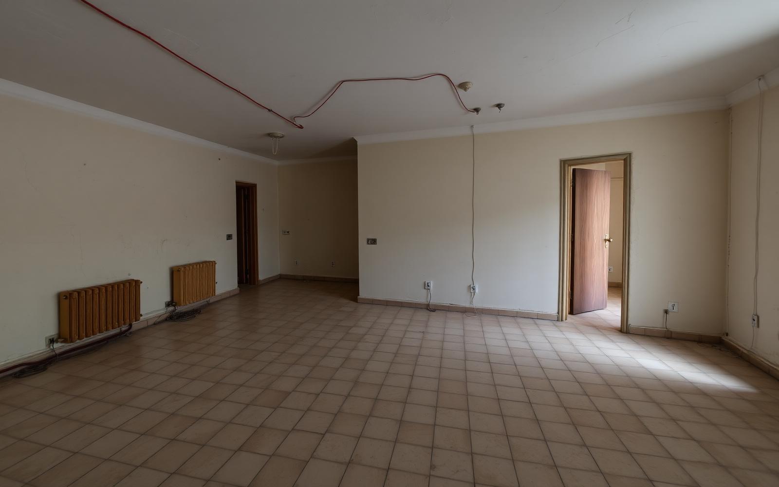 Living room before transformation